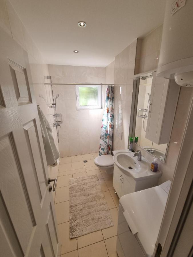 Apartment Furulund Макарська Екстер'єр фото